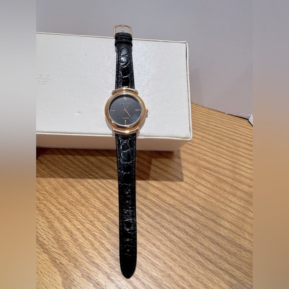 Anne Klein vintage Black and rose Gold Watch w/ leather Crocodile pattern Strap - Picture 2 of 8
